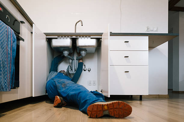 Professional Leak Detection technician working in Vermilion, OH